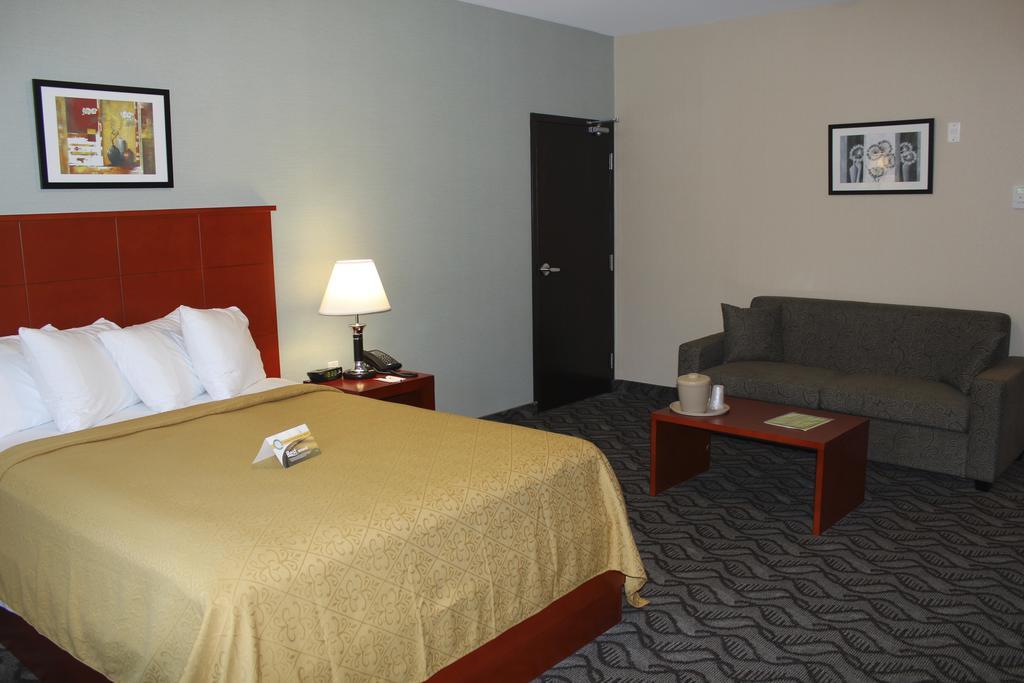 Quality Inn Саутхамптън Екстериор снимка