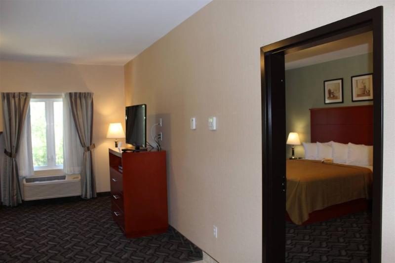 Quality Inn Саутхамптън Екстериор снимка