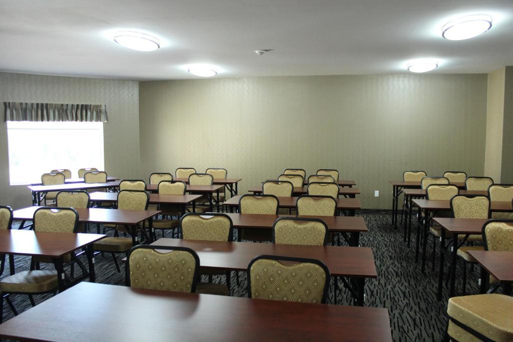 Quality Inn Саутхамптън Екстериор снимка