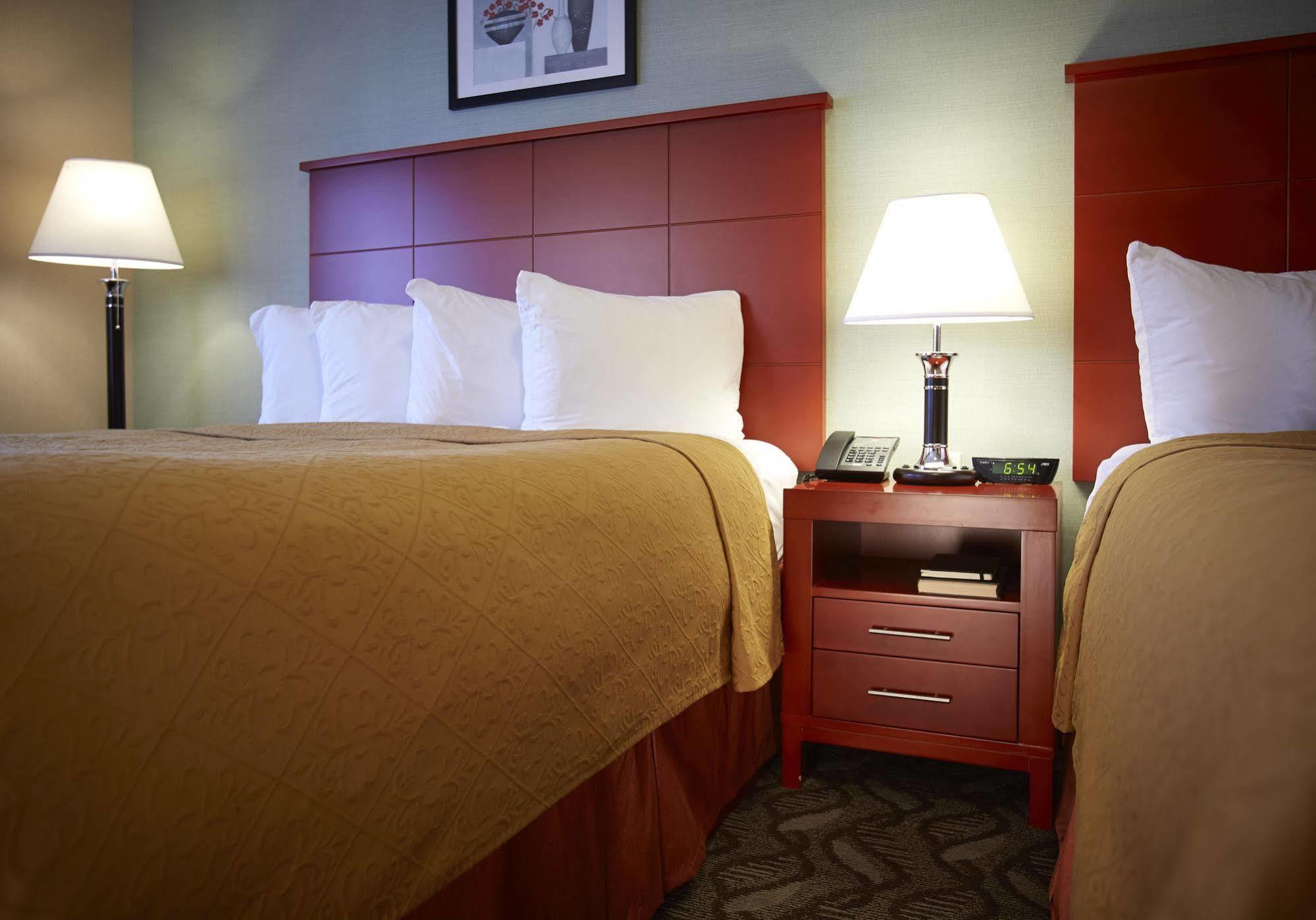 Quality Inn Саутхамптън Екстериор снимка